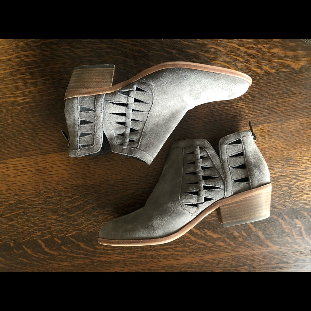 Vince Camuto PEERA boot grey - size 8.5